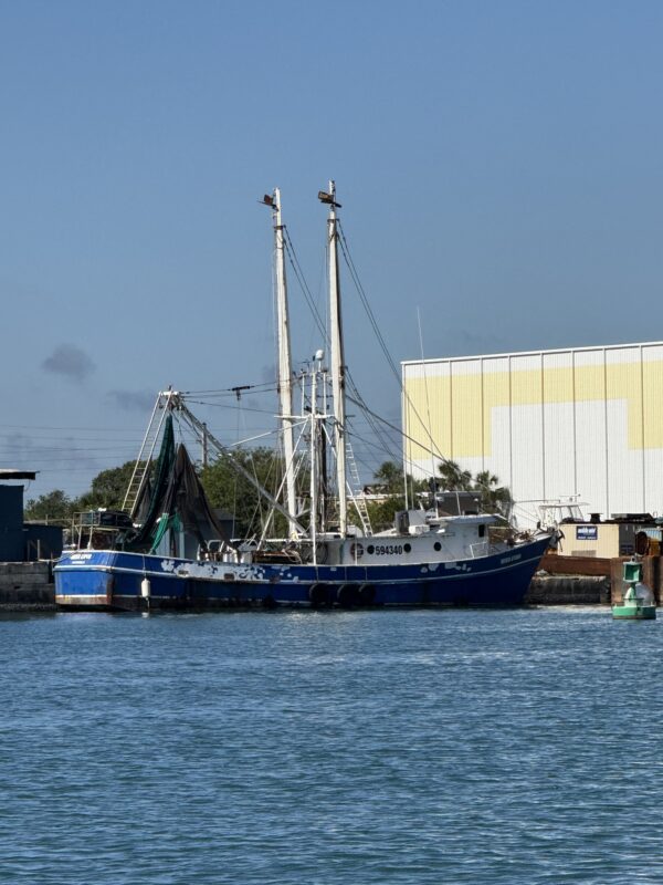 Commercial Fishing Vessel Commercial Fishing Vessel